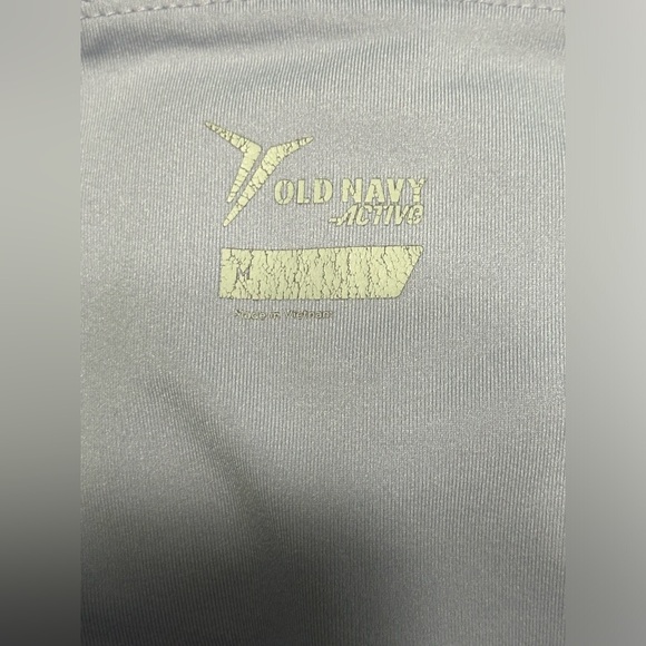 Old Navy Active Capri Leggings Bundle of 2 Size Medium - Picture 4 of 9